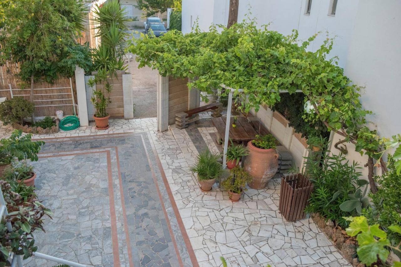 Stefanie Studios Agia Marina  Exterior photo