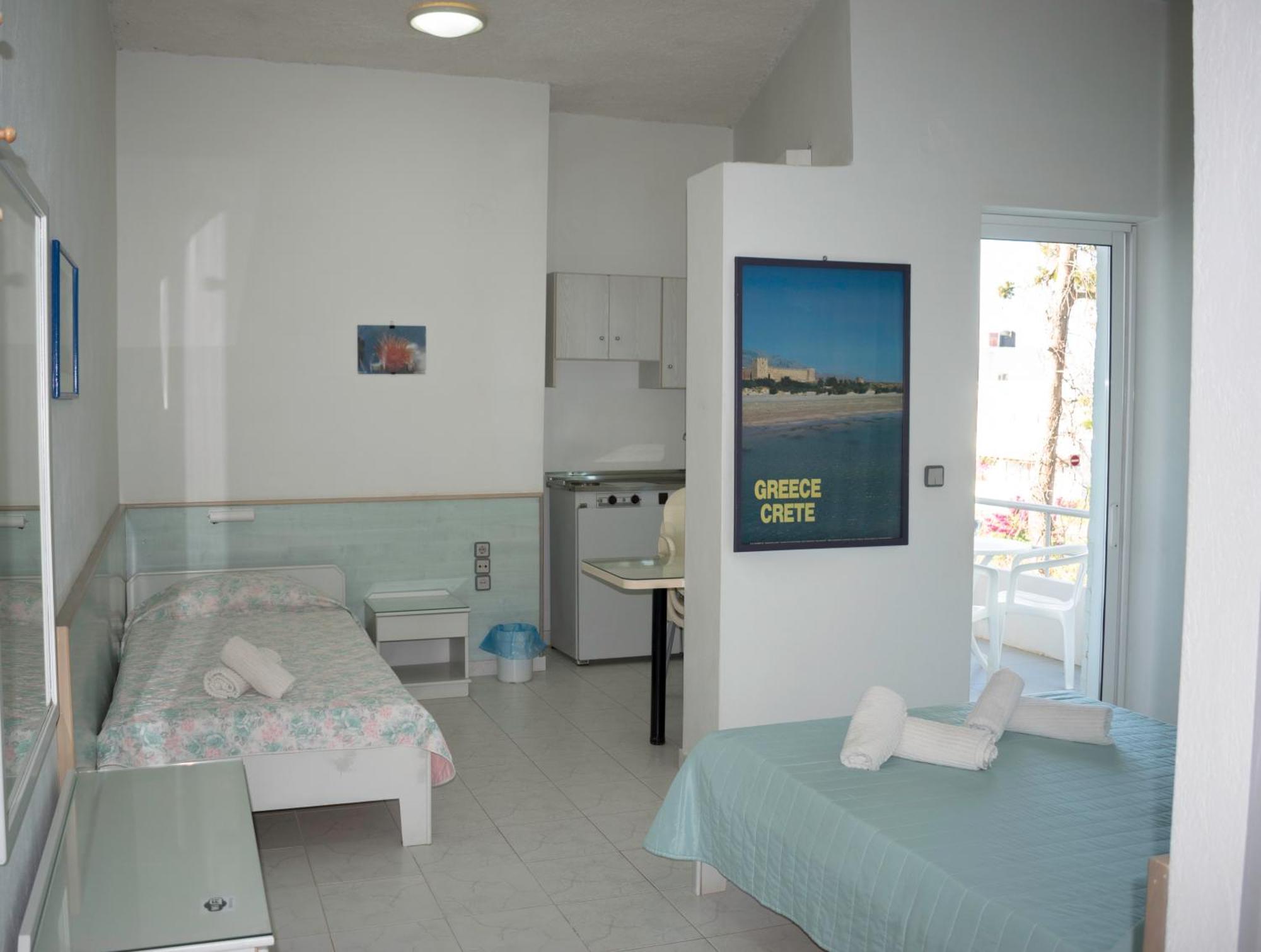 Stefanie Studios Agia Marina  Exterior photo